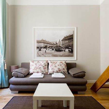 Lisianthus Apartments Budapest Bagian luar foto