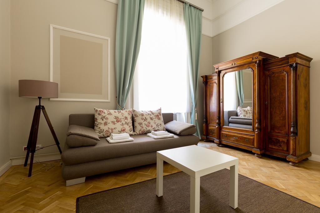 Lisianthus Apartments Budapest Bagian luar foto